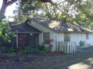 1052 Charlotte Ave, Sarasota, FL 34237