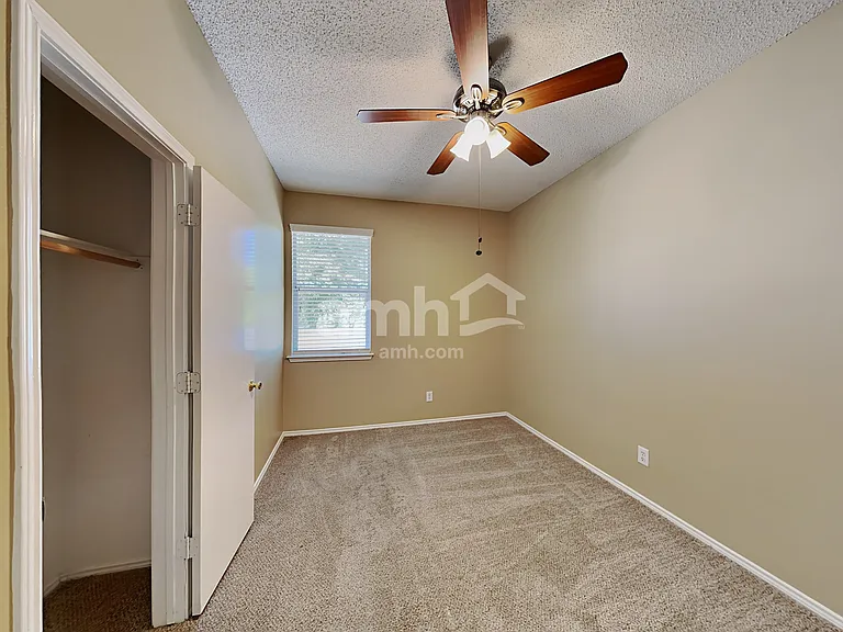 3904 Parkhaven Dr — Photo 12