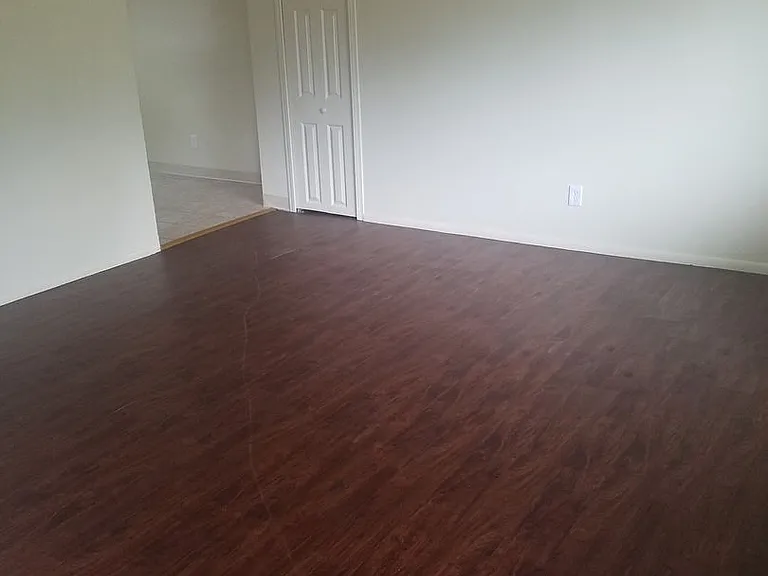 150 Laurel St #3 — Photo 8