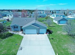 710 9th St NW, Perham, MN 56573