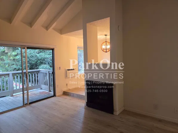 2562 Walnut Blvd APT 96, Walnut Creek, CA 94596
