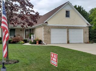 302 Hawks Nest Dr, East China, MI 48054