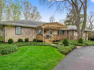 6871 Spring Brook Rd, Rockford, IL 61114