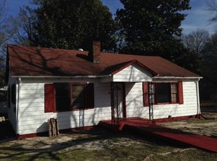 74 E Wright St, Winder, GA 30680