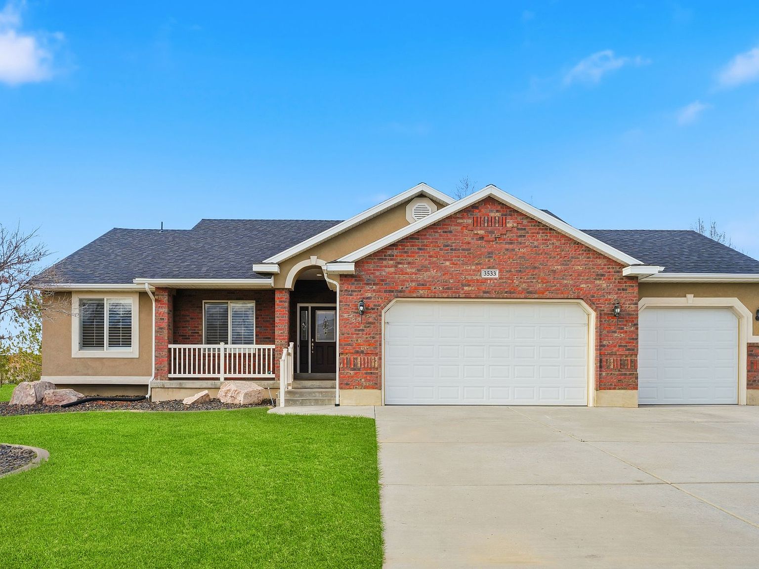 3533 N Remuda Dr
