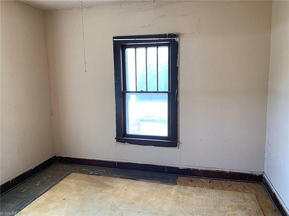 4th image of 278 3rd St