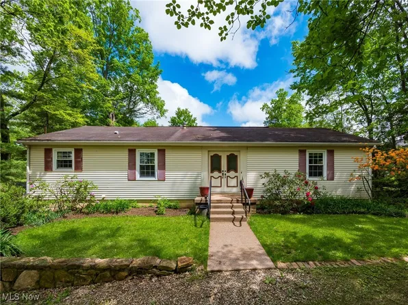 975 Richey Rd, Zanesville, OH 43701