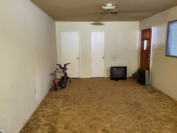 5th image of 3146 Lakewood Dr