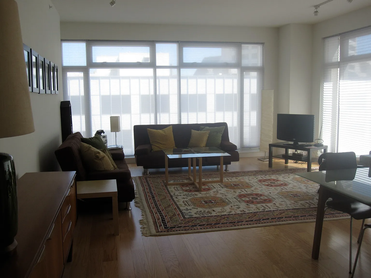 1 bed, 1.0 bath, 850 sqft, $4,100 — Photo 1