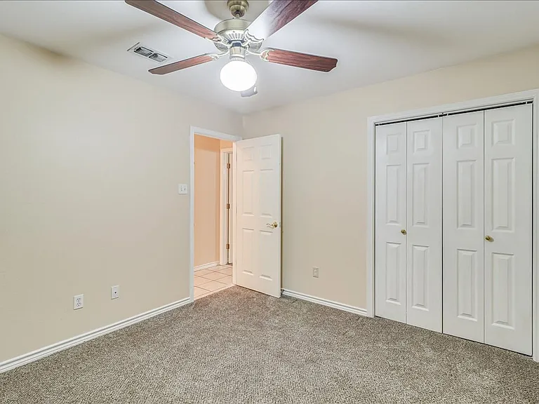 6330 Penny Ln — Photo 35