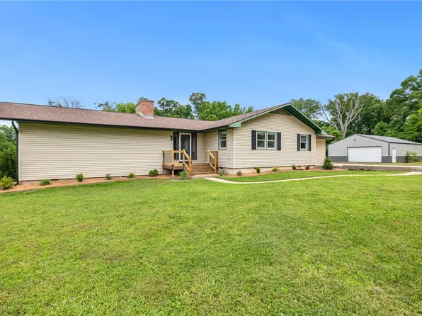 10210 Blackberry Ln, Gravette, AR 72736