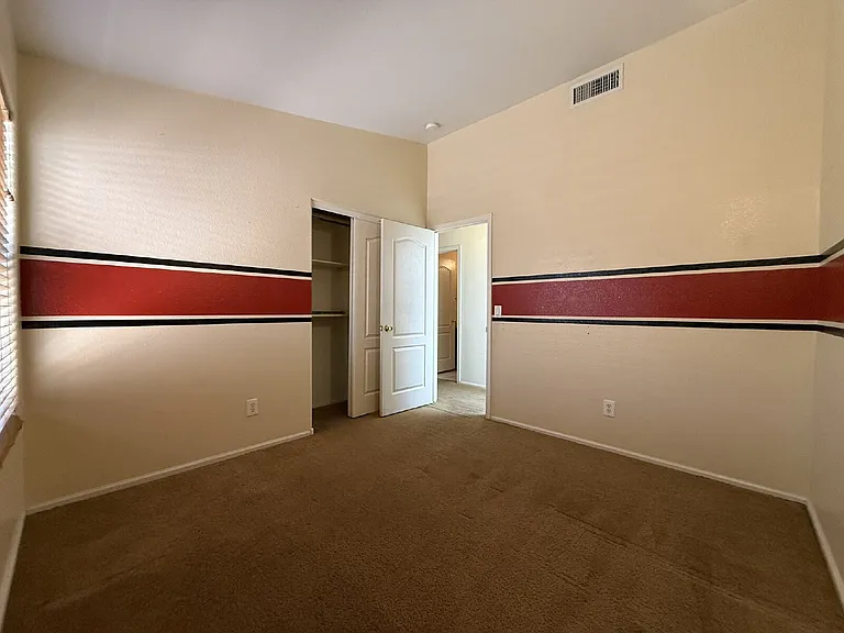 2705 N 109th Ave — Photo 14
