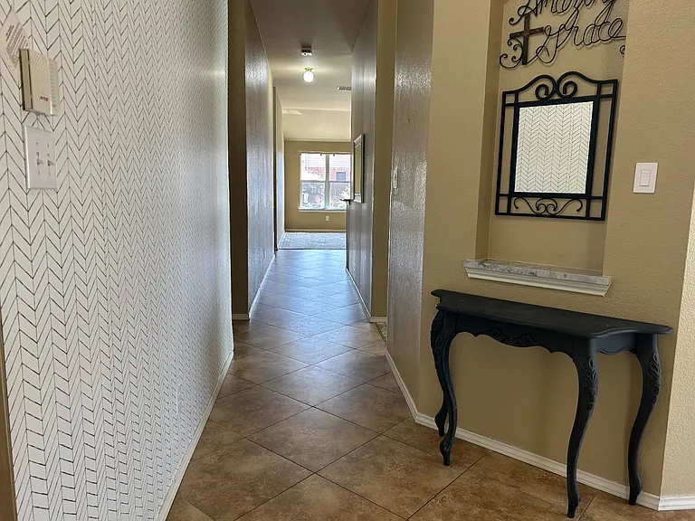 12112 Lamington Dr — Photo 8