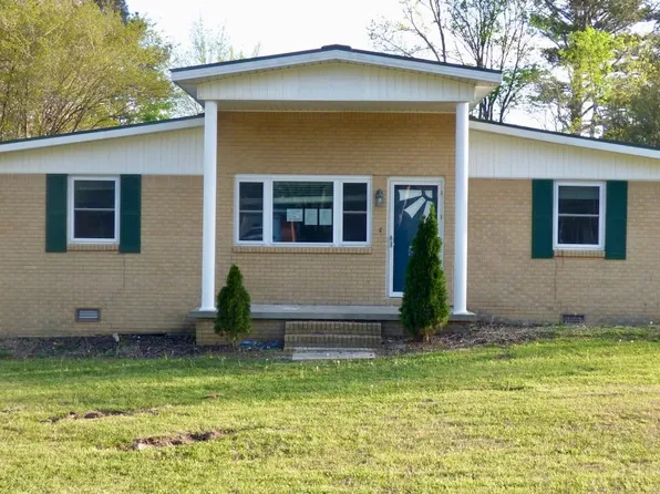 1710 Elm Ln, Russellville, AL 35654