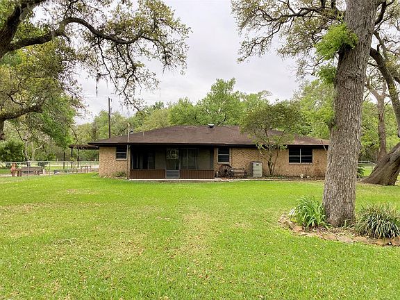 2nd image of 306 Private Road 658 Pr #658