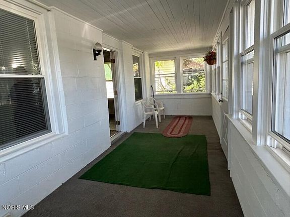 2nd image of 1214 Ellis Ave