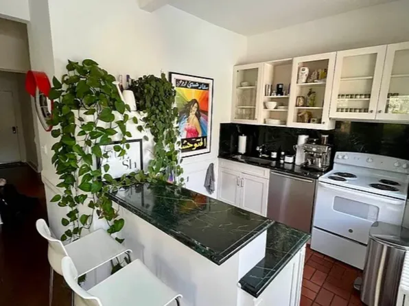 38 Macdougal Street image 1 of 11