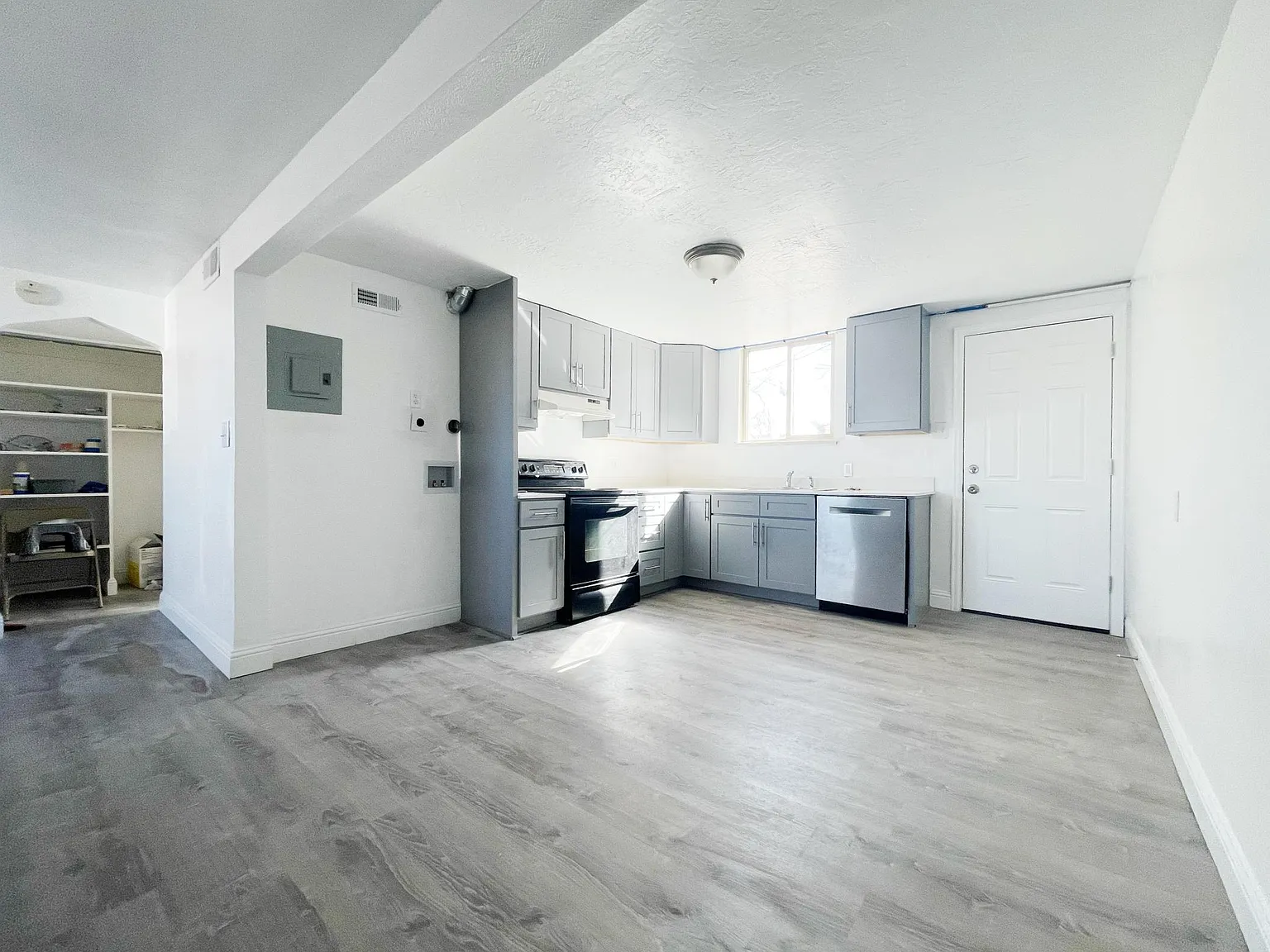 2 bed, 815 sqft, $1,500 — Photo 3