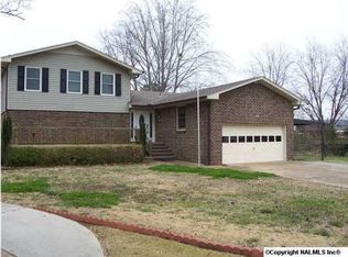 7800 Michael Cir SW, Huntsville, AL 35802