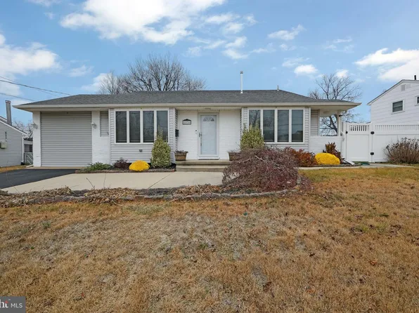 1036 Sussex Ave, Deptford, NJ 08096