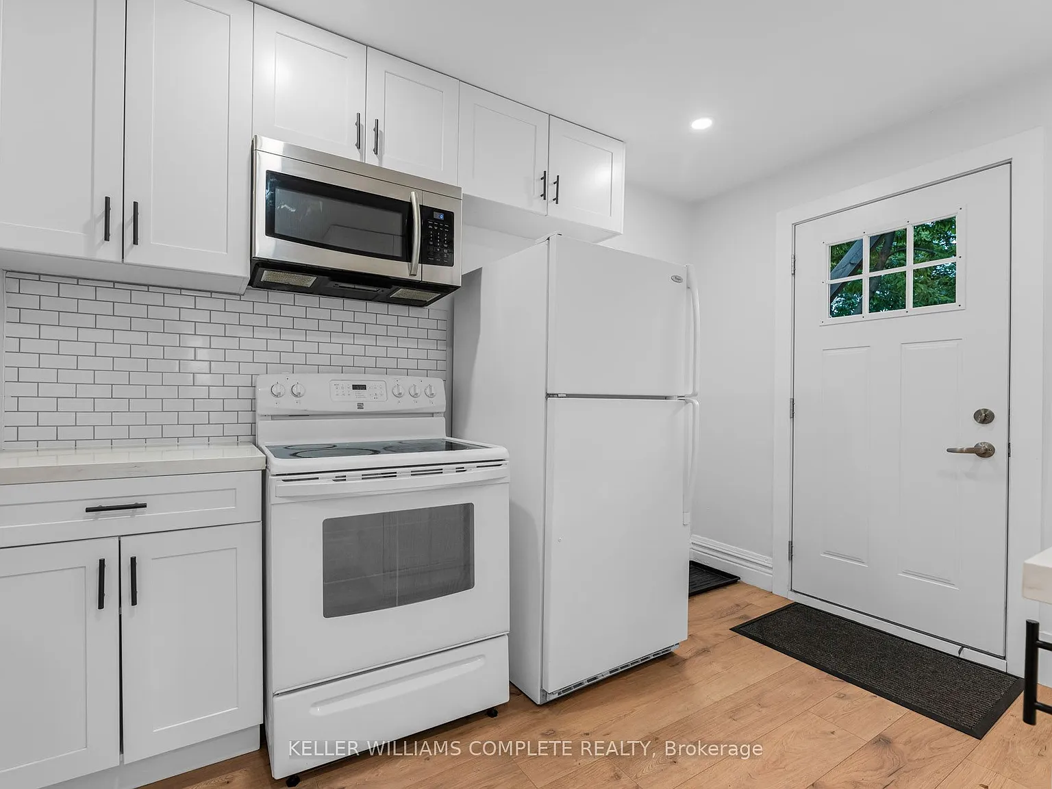2 bed, $2,000 — Photo 4