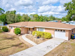 319 Swallow Ave, Sebring, FL 33870