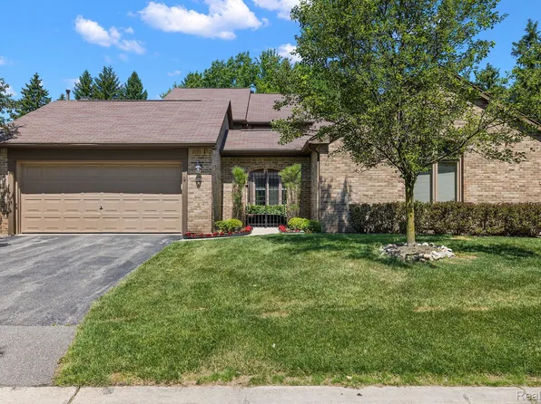 30270 Oakview Way, Franklin, MI 48025