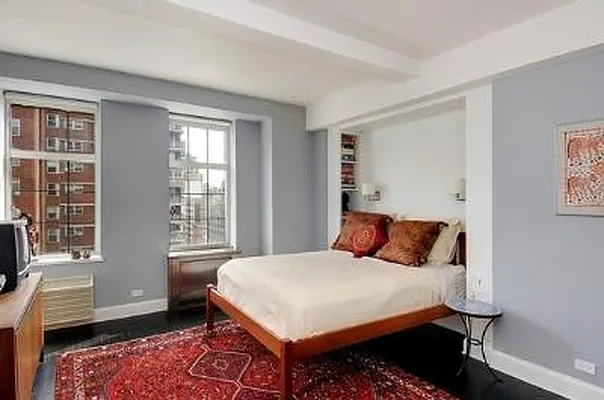 Sold by Corcoran | media 6