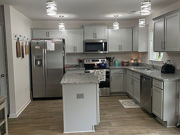 Kitchen from breakfast area