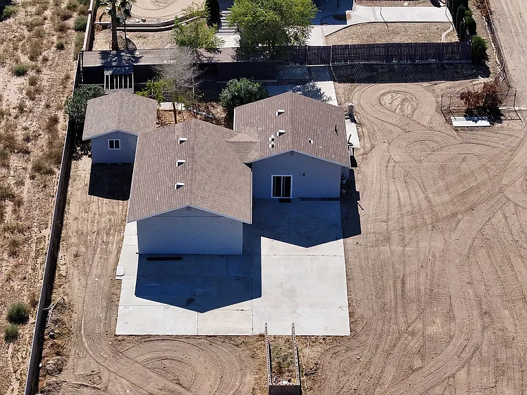 15408 Palm St #2 — Photo 32