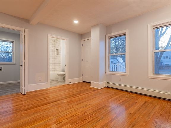 4th image of 82 Pine Rd