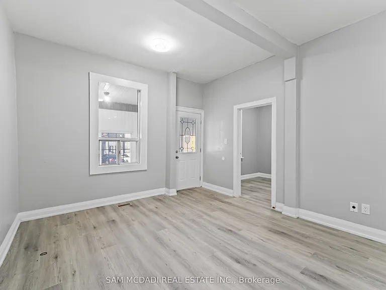 266 Beach Rd — Photo 21