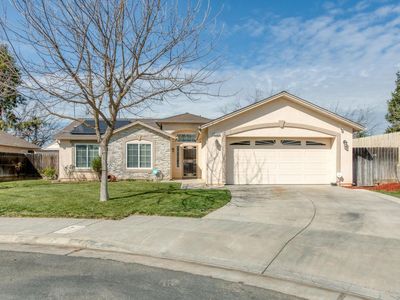 5586 W Carmen Ave, Fresno, CA, 93722