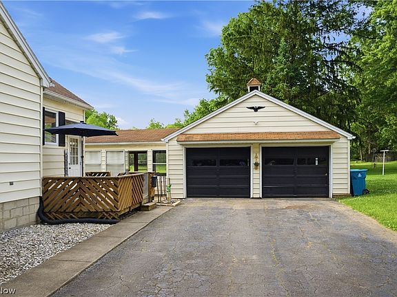 4th image of 8225 Kenyon Dr SE