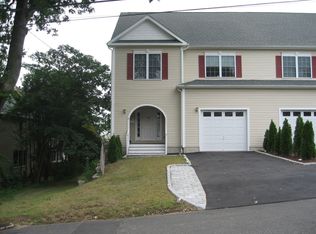 177 Sterling St, Fairfield, CT 06825
