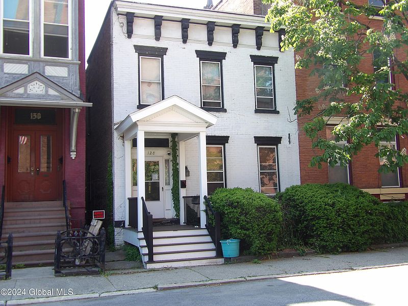 2nd image of 128 Mohawk Street