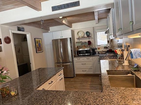 3rd image of 15 Drake Road