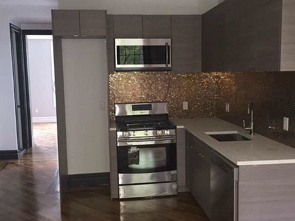 5th image of 1100 Jefferson Ave #3A