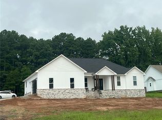 444 Stonegate Dr, Russellville, AR 72802