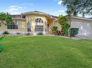 4980 Harbor Woods Dr, Palm Harbor, FL 34683