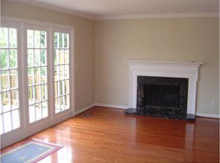10 W Ferry Ct, Atlanta, GA 30319