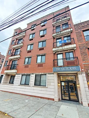 Rented by Astoria Realty | media 13