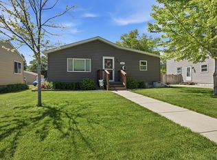 1211 N State St, Aberdeen, SD 57401