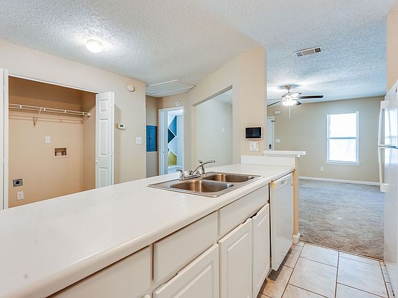 5th image of 179 Glynn Addy Dr #1