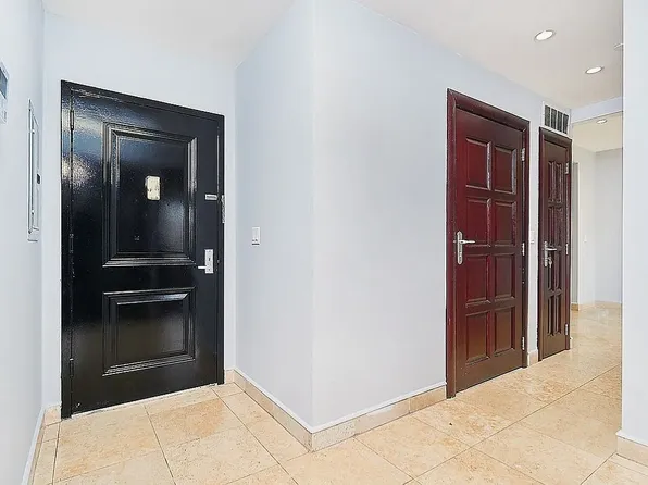 1624 East 12th Street image 12 of 13