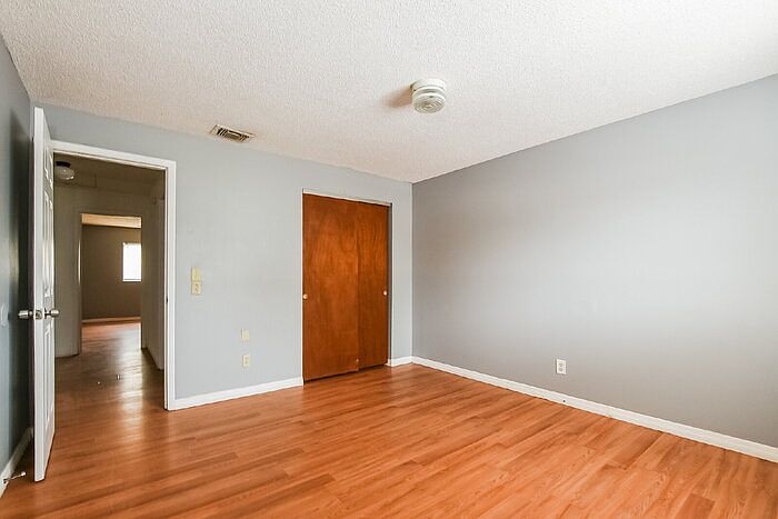 1st image of 115 Michelle Ln APT B