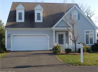 5 Clover Ln #48, Farmington, CT 06032