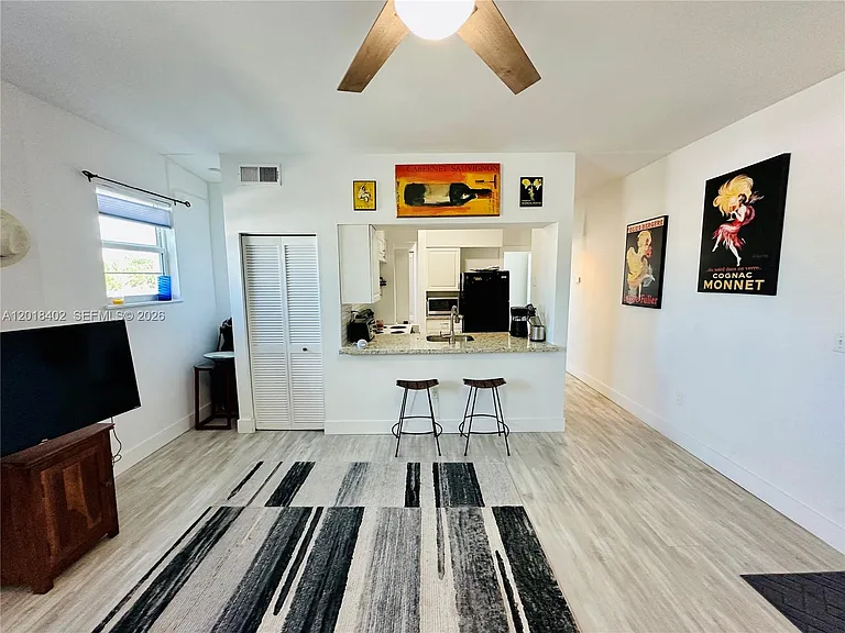 1200 Euclid Ave #308 — Photo 9