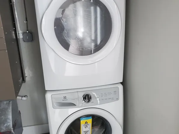 516 Broadway image 5 of 8