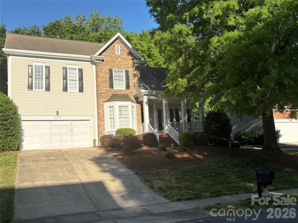 6739 Red Maple Dr, Charlotte, NC 28277